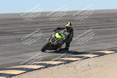 media/Oct-13-2025-Moto Forza (Mon) [[a66d839500]]/3-B Group/Session 2 (Bowl)/